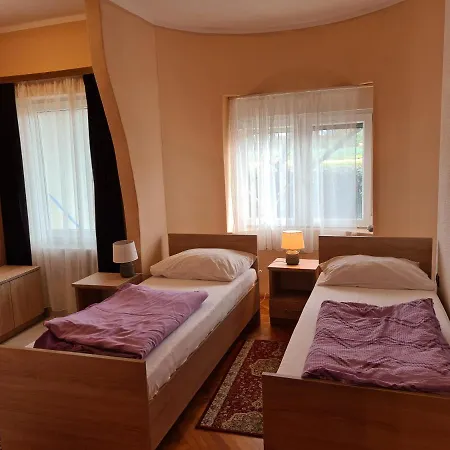 Apartments Seherzada Pula Exterior photo
