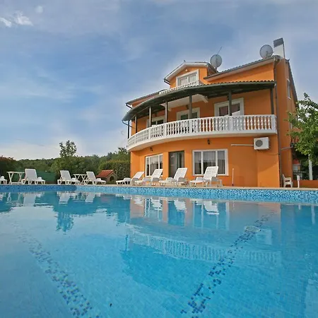 Apartments Seherzada Pula Exterior photo