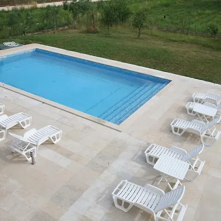 Apartments Seherzada Pula Exterior photo