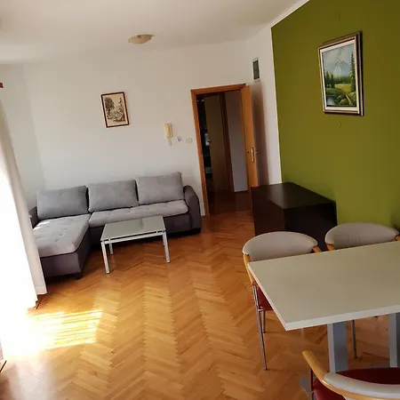 Apartments Seherzada Pula Exterior photo