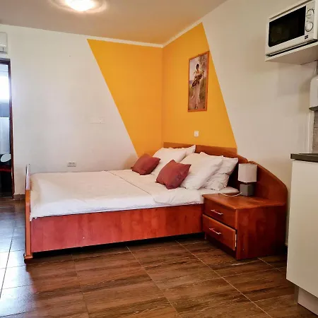 Apartments Seherzada Pula Exterior photo