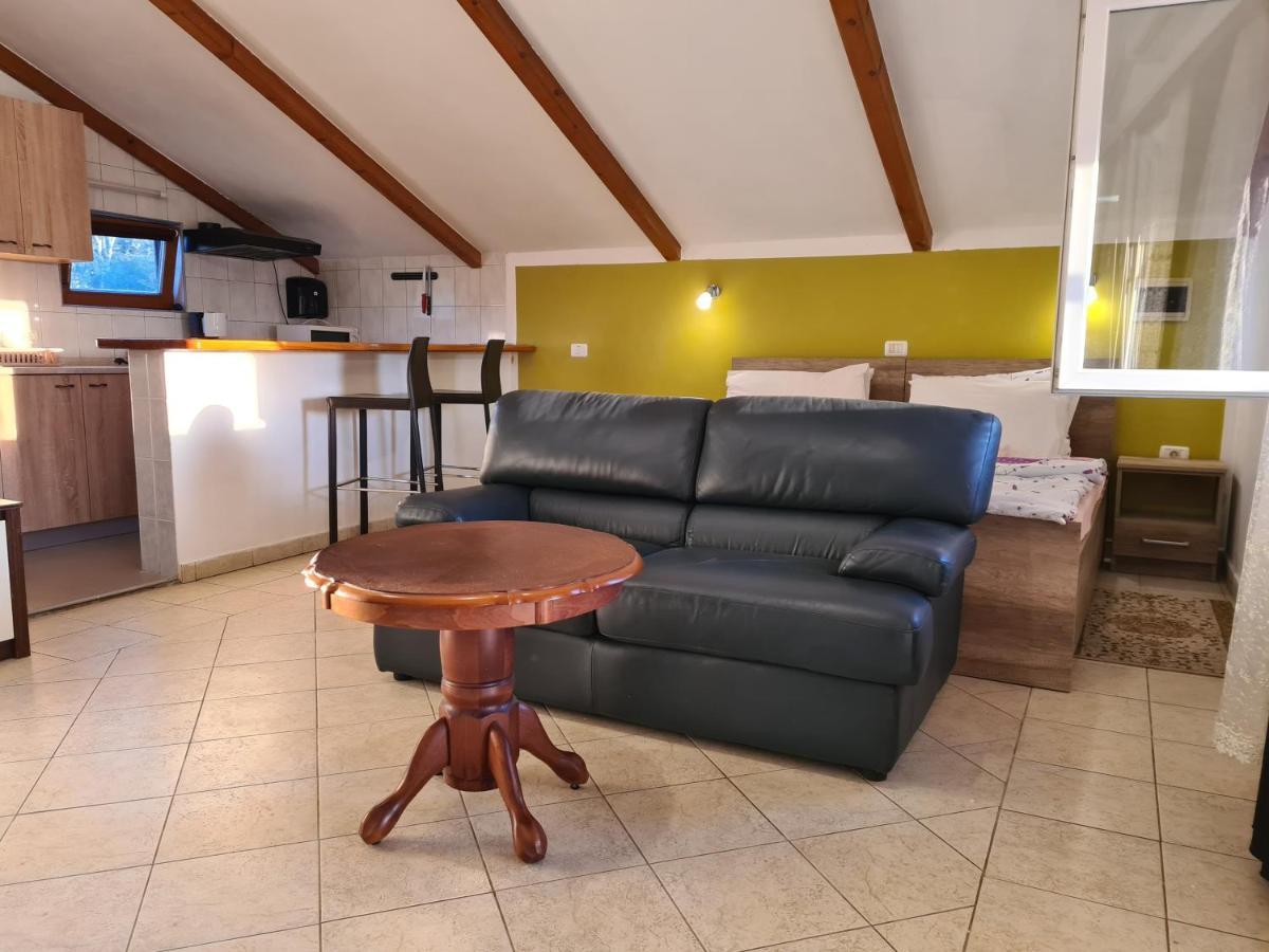 Seherzada Apartment Pula